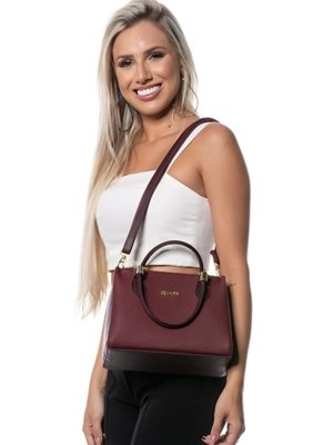 Bolsa Feminina Baú Alça de Mão e Transversal Dhaffy Bordô Compre