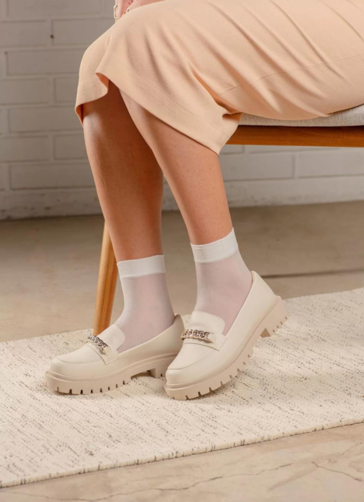 mocassim com meia