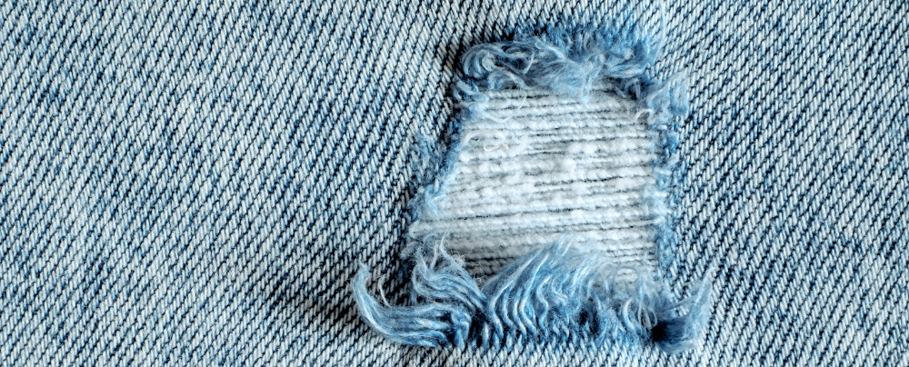 como rasgar calça jeans
