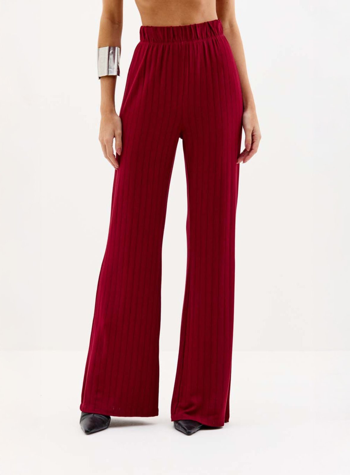 Calça Canelada Flare Essencial Triton Bordo Veludo