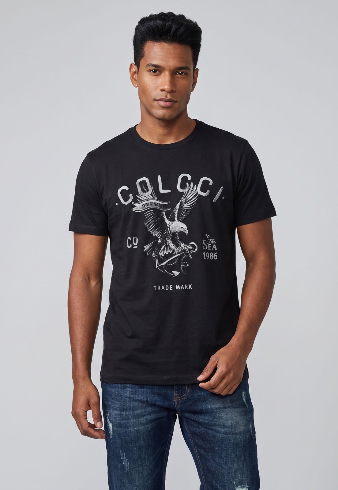 Camiseta Masculina Colcci Estampa Águia Preta