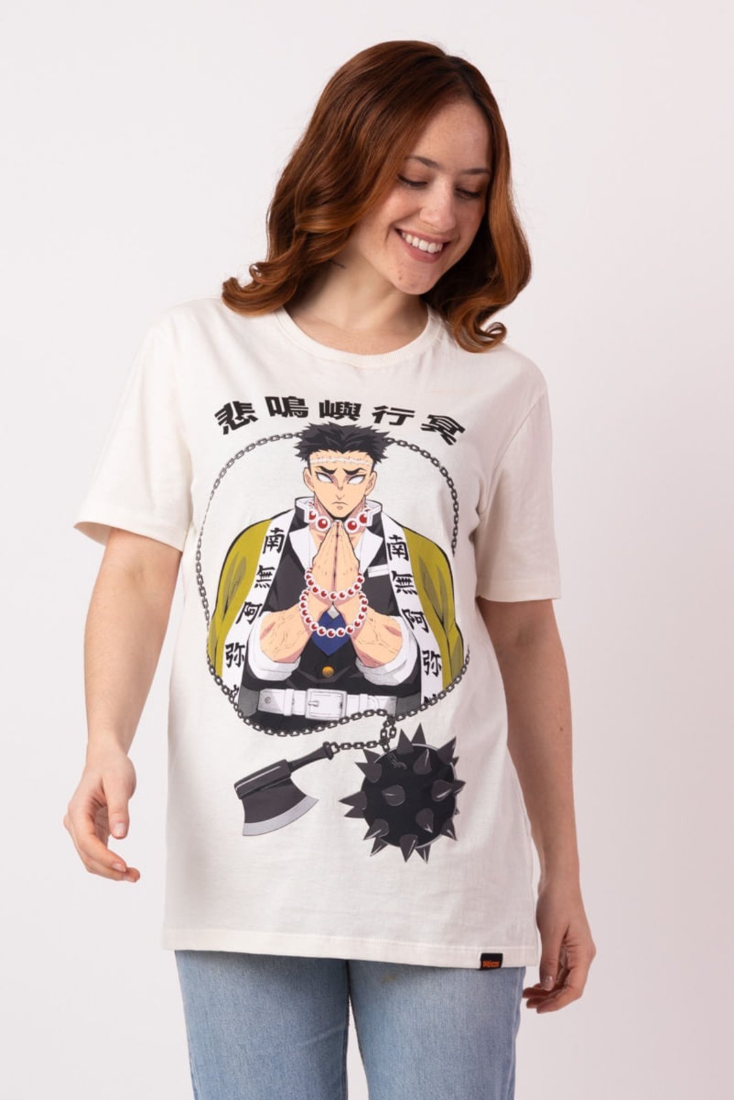 Vista 2 Camiseta Demon Slayer Gyomei Himejima Camiseta Demon Slayer Gyomei Himejima PITICAS off-white PITICAS off-white