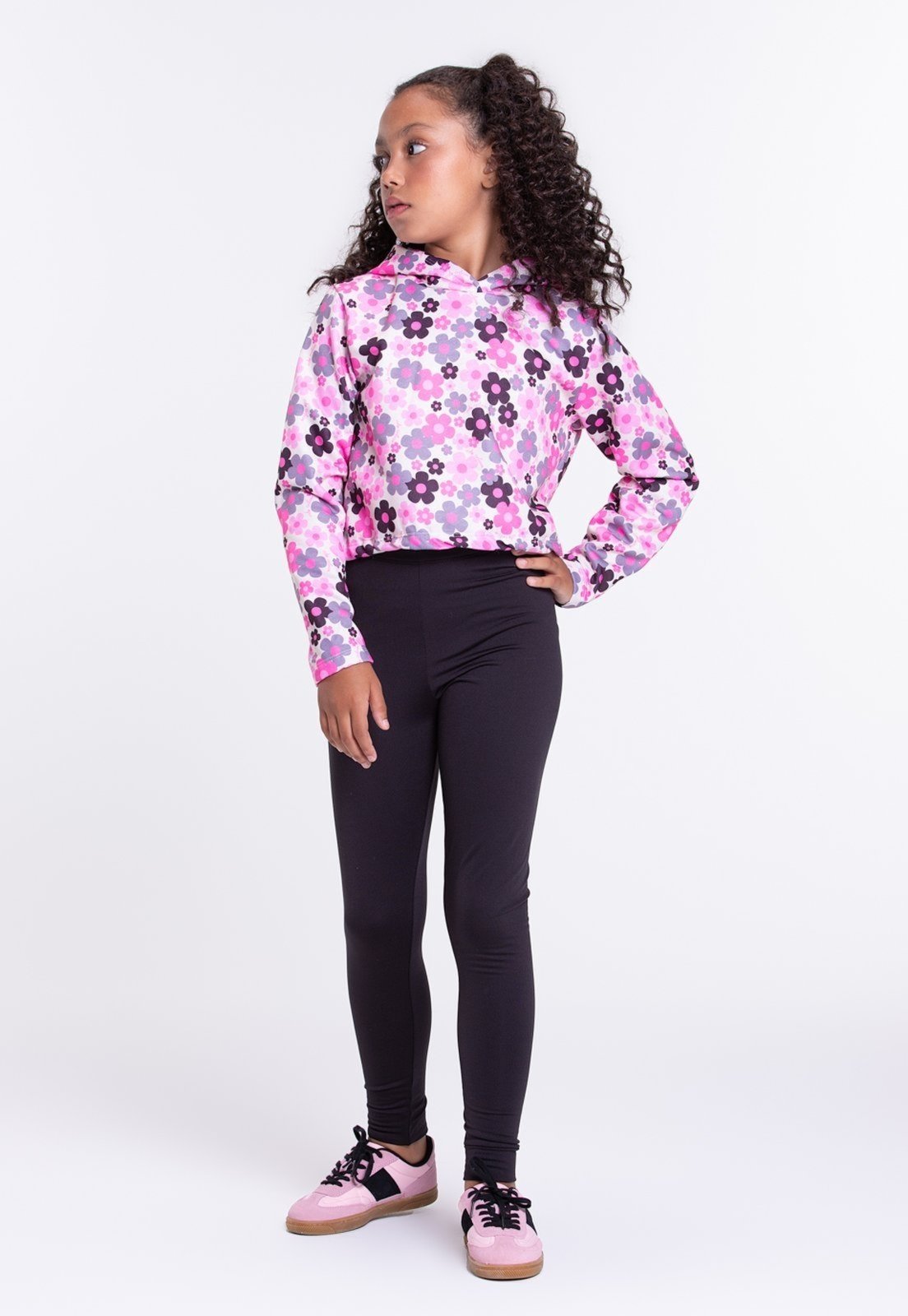 Infantil – Conjunto Moletom Cropped Flowers Preto – Vida Costeira