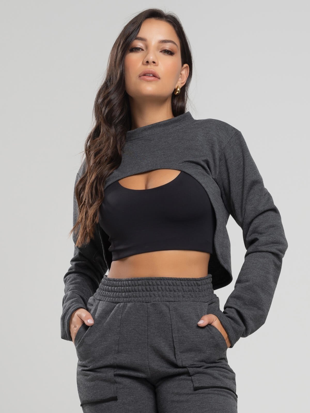 Blusa Super Cropped Vicbela Manga Longa Moletinho Inverno Grafite