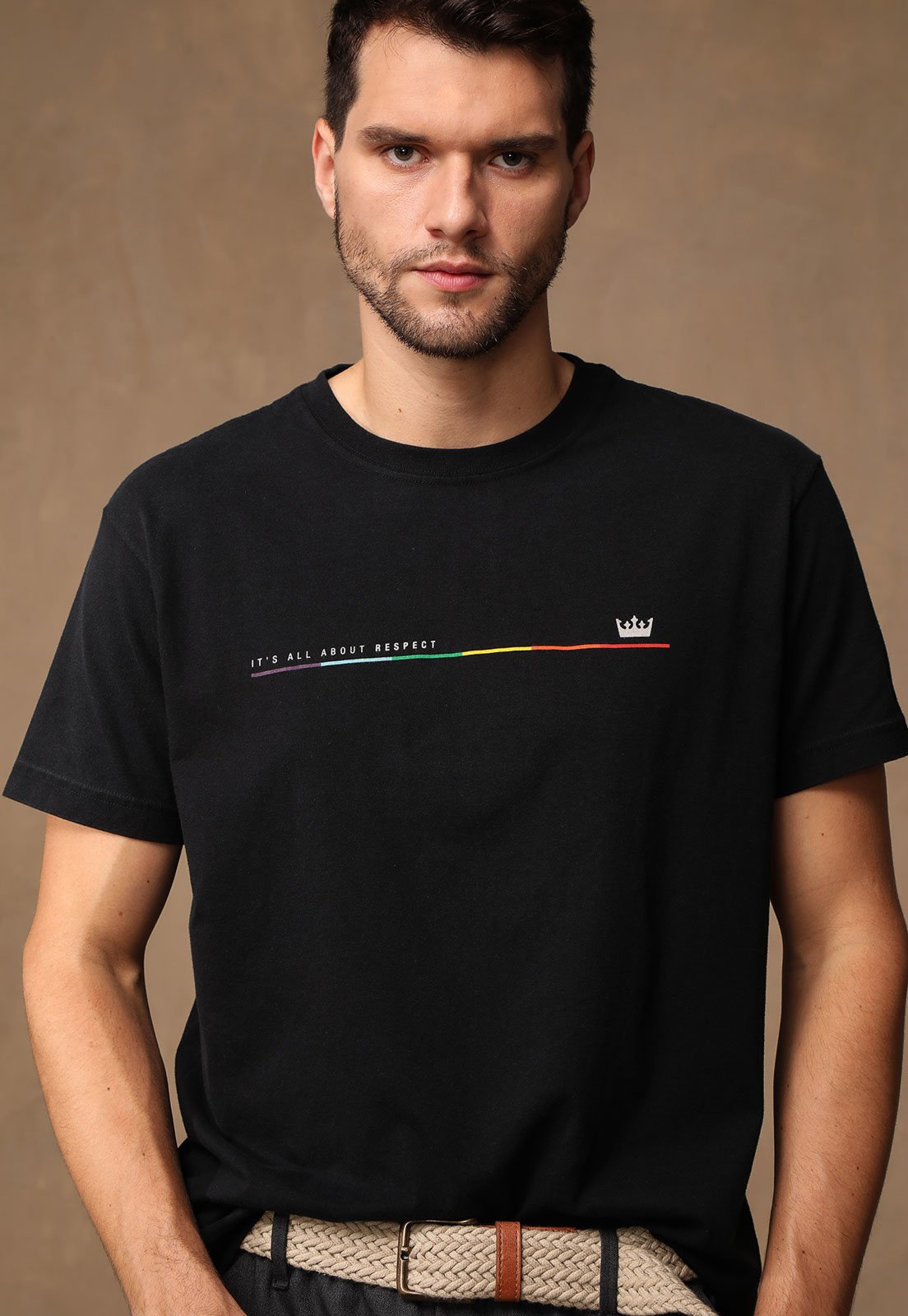 Vista 2 Camiseta Osklen Respect Preta preto Osklen preto