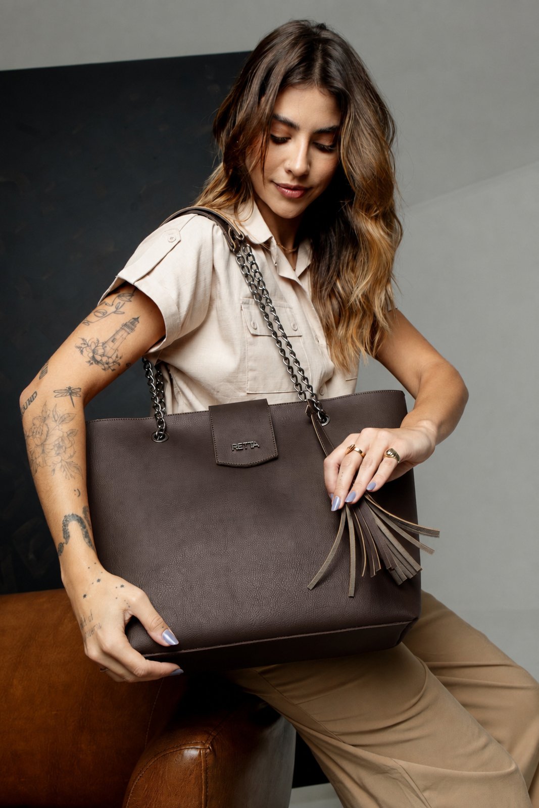 Bolsa Sacola Feminina Alça Reforçada de Corrente E Fecho Ante Roubo Retta Oficial