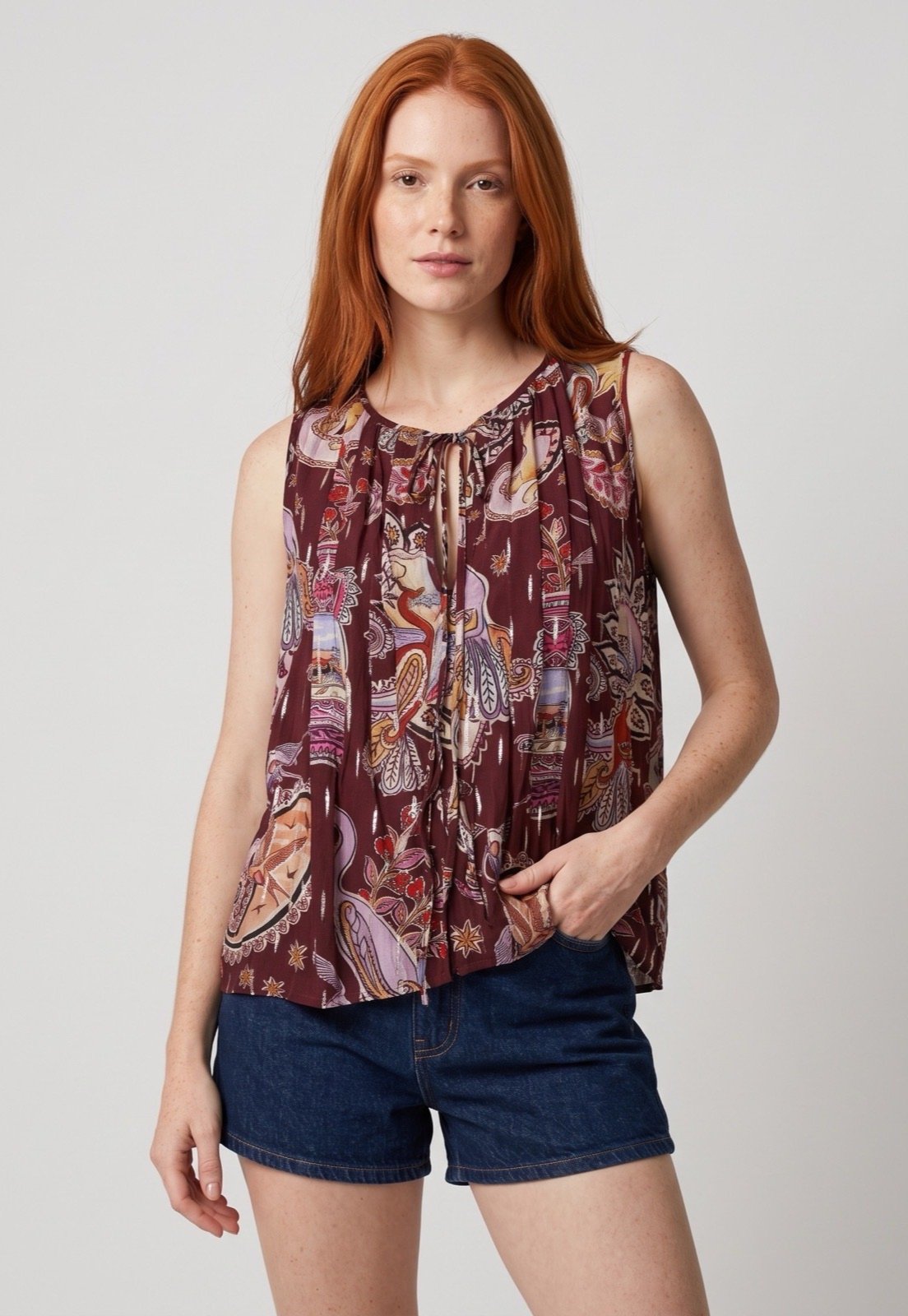 Blusa Feminina FARM Estampa Floral Vinho