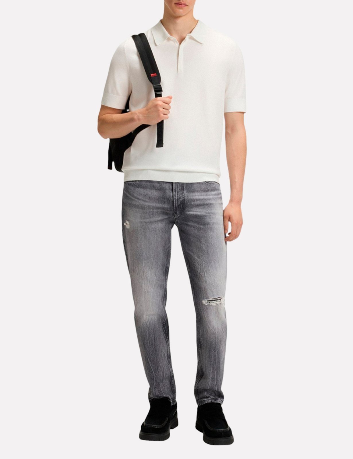 Vista 3 Calça Hugo Boss Masculina Jeans Tapered 634 Destroyed cinza Hugo Boss cinza