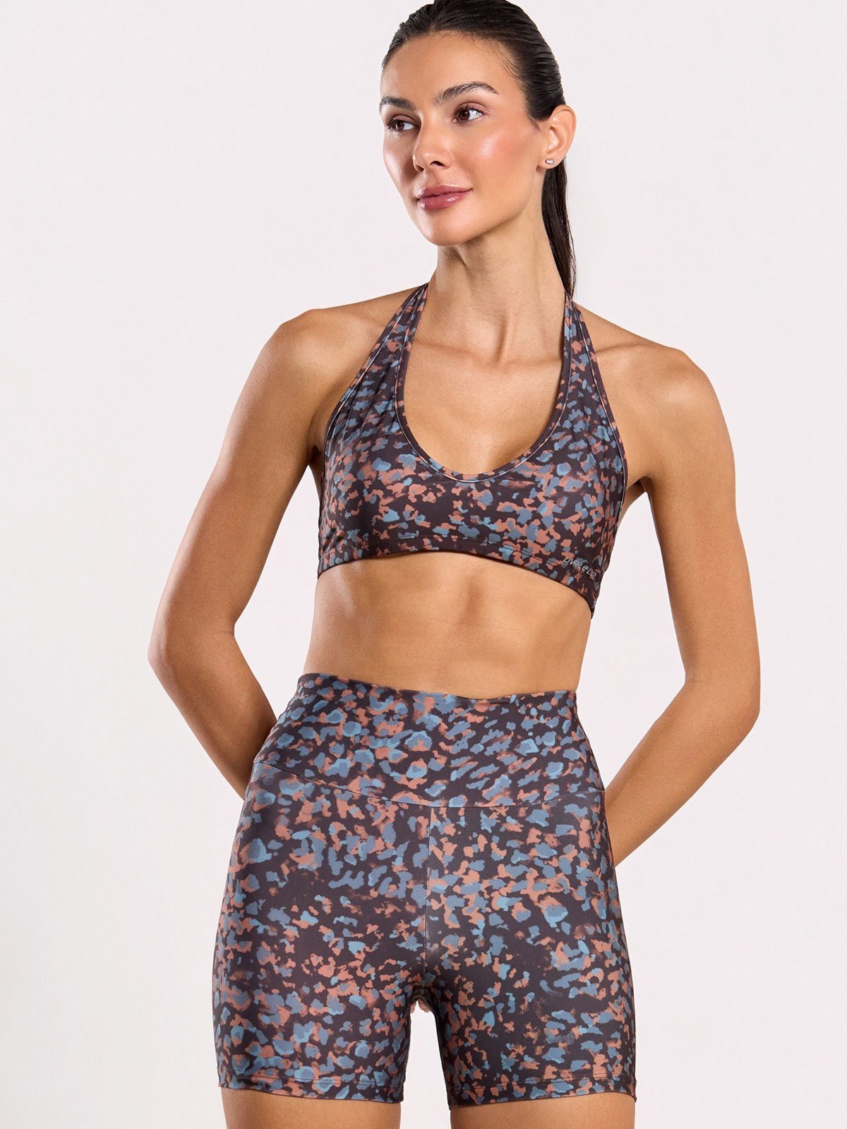 Conjunto Fitness Top e Bermuda Estampado Frente Única Fluir