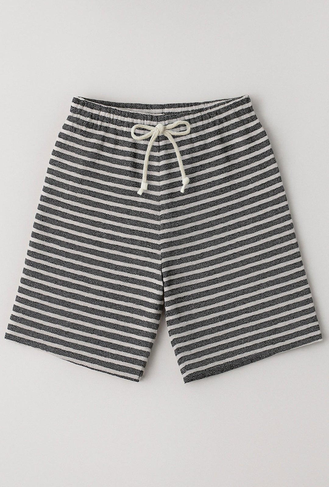 Vista 2 Infantil - Bermuda Short Moletinho com Cadarço Listrado Branco 3 ao 14 - Look Look Infantil preto Look Infantil preto