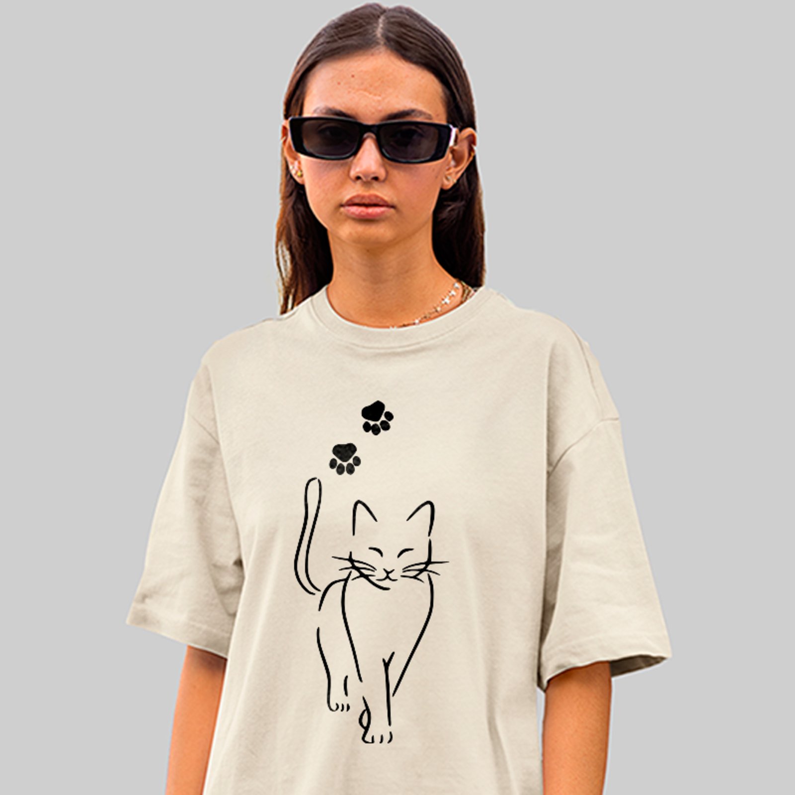 Camiseta Oversized Gato Minimalista Cat Style Unissex Off White