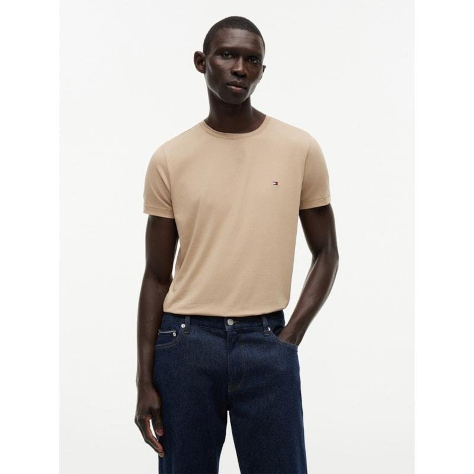 Camiseta Clássica Gola C Slim Bege