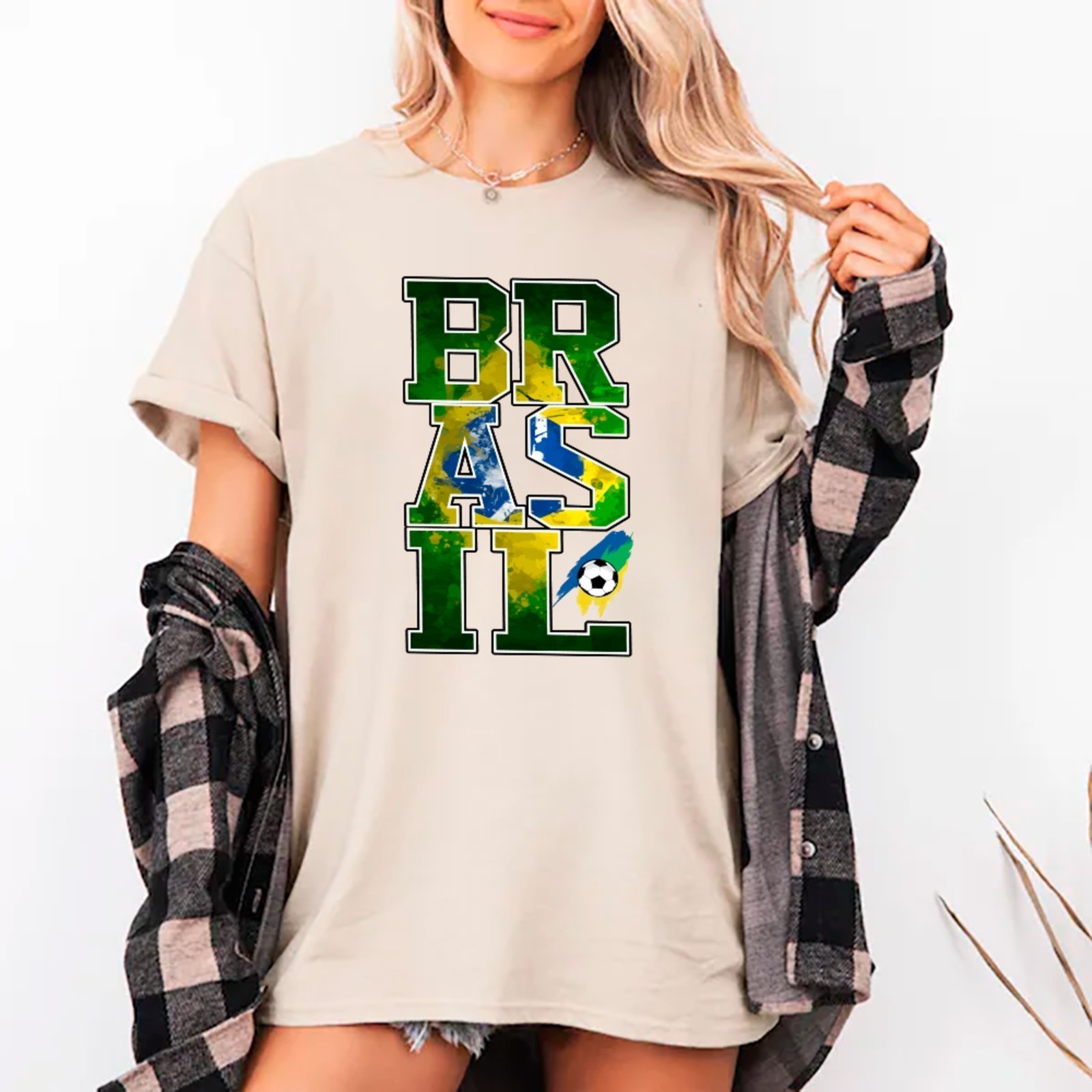 Camiseta Ousy Básica Estampa Tipográfica Verde Amarelo Seleção Unissex Off White