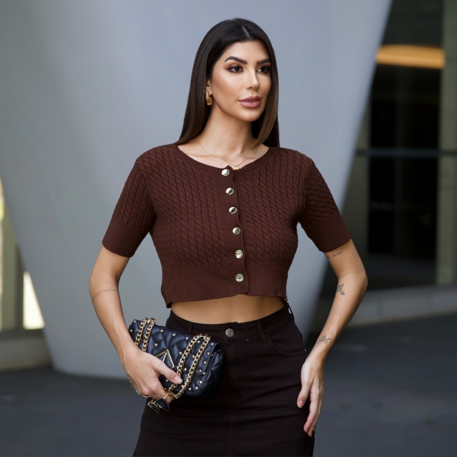 Blusa Tricot Cropped Com Botões Feminina Revanche Antipirgo