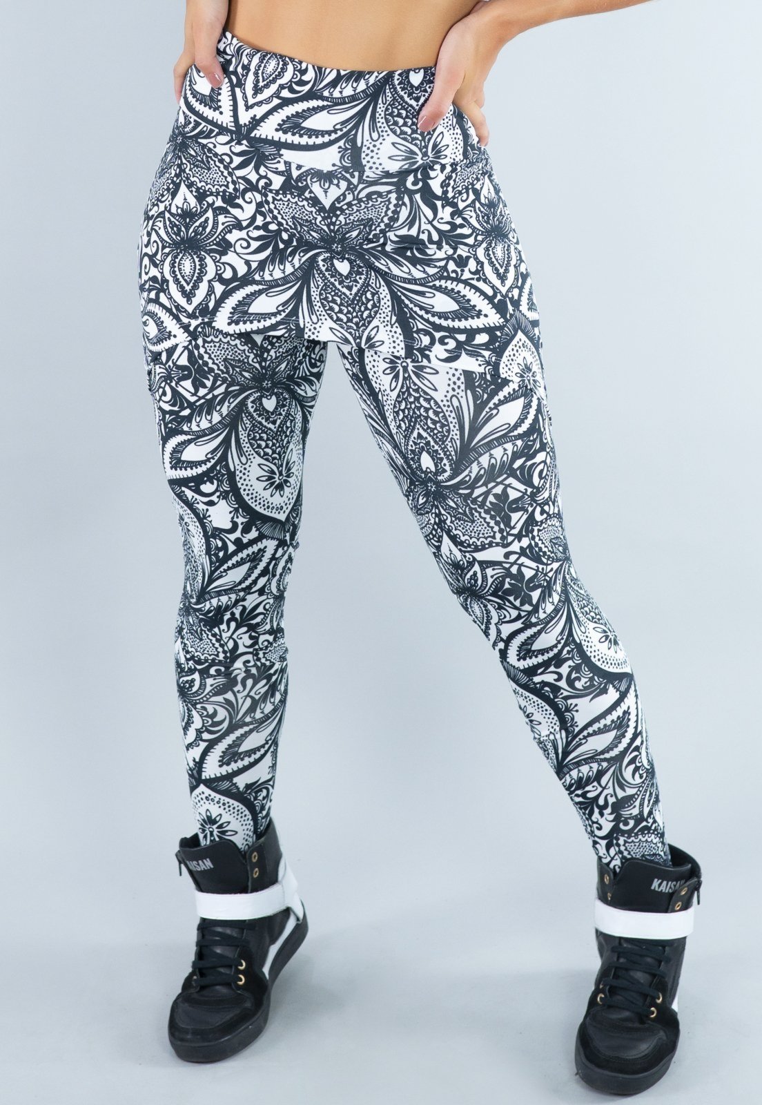 Calça Legging MVB Modas Saia Tapa Bumbum Suplex Lisa Mandala
