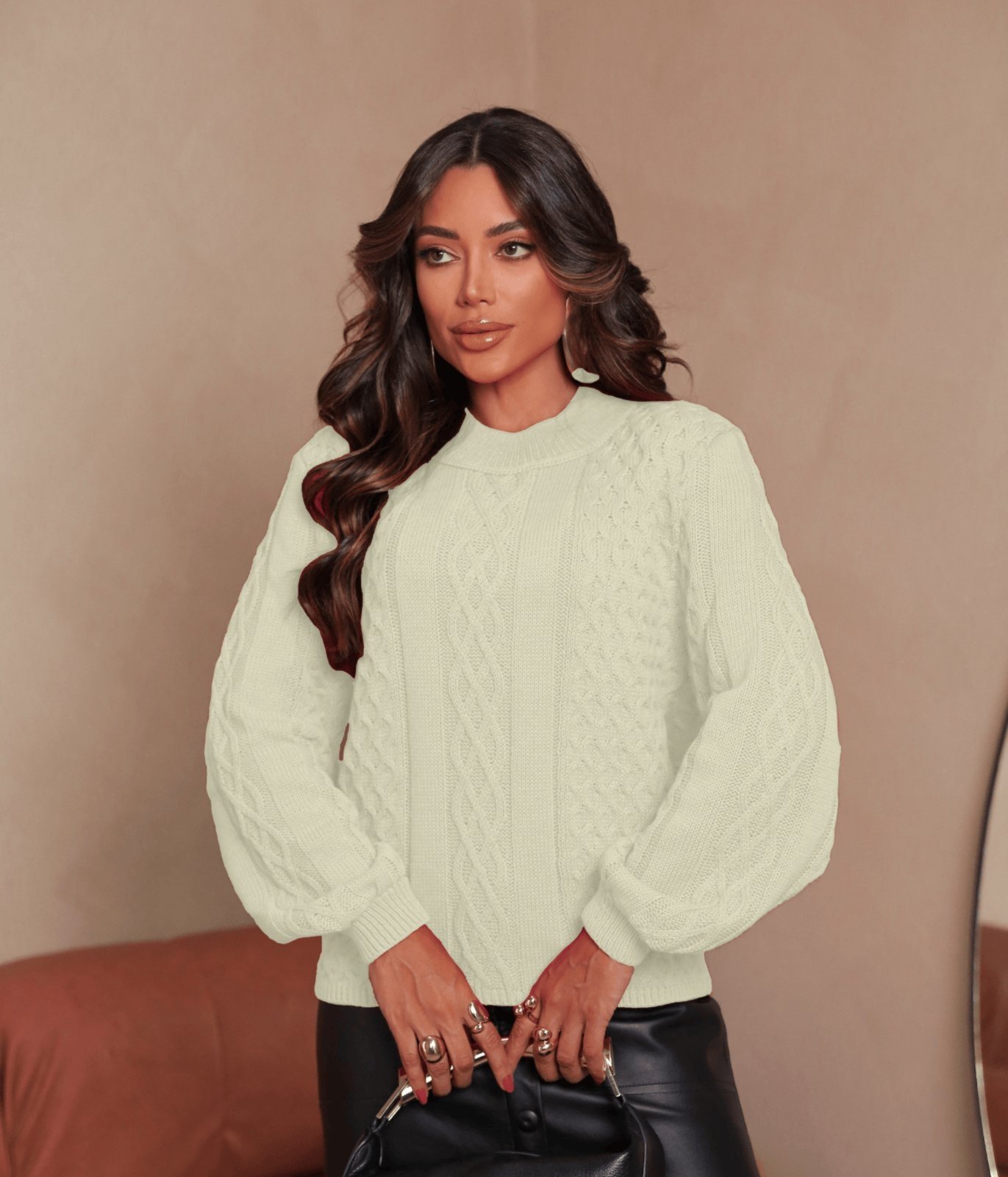 Blusa Cherry Line Tricô Manga Longa Textura Gola Redonda Off White