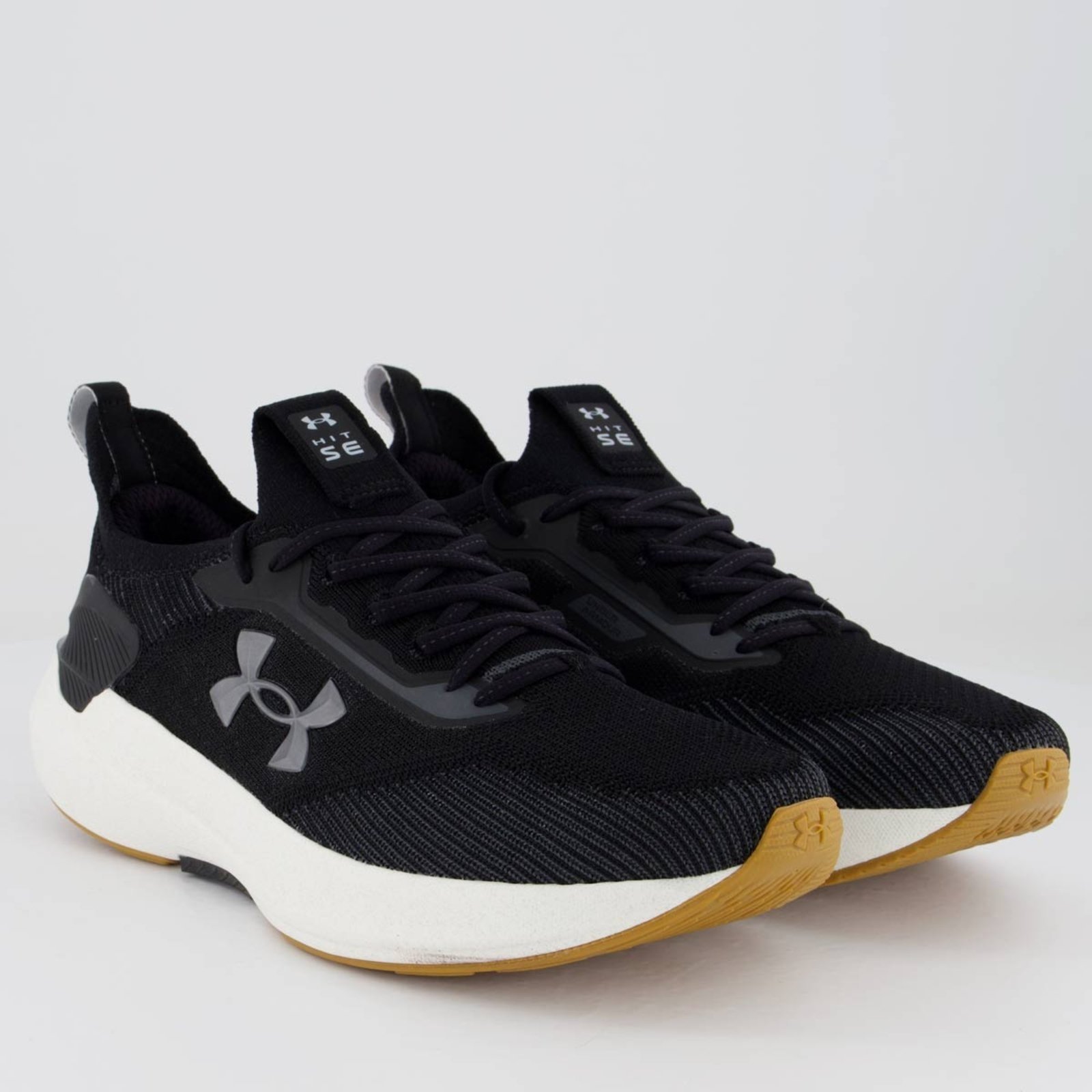 Vista 3 Tênis Under Armour Charged Hit SE preto Under Armour preto
