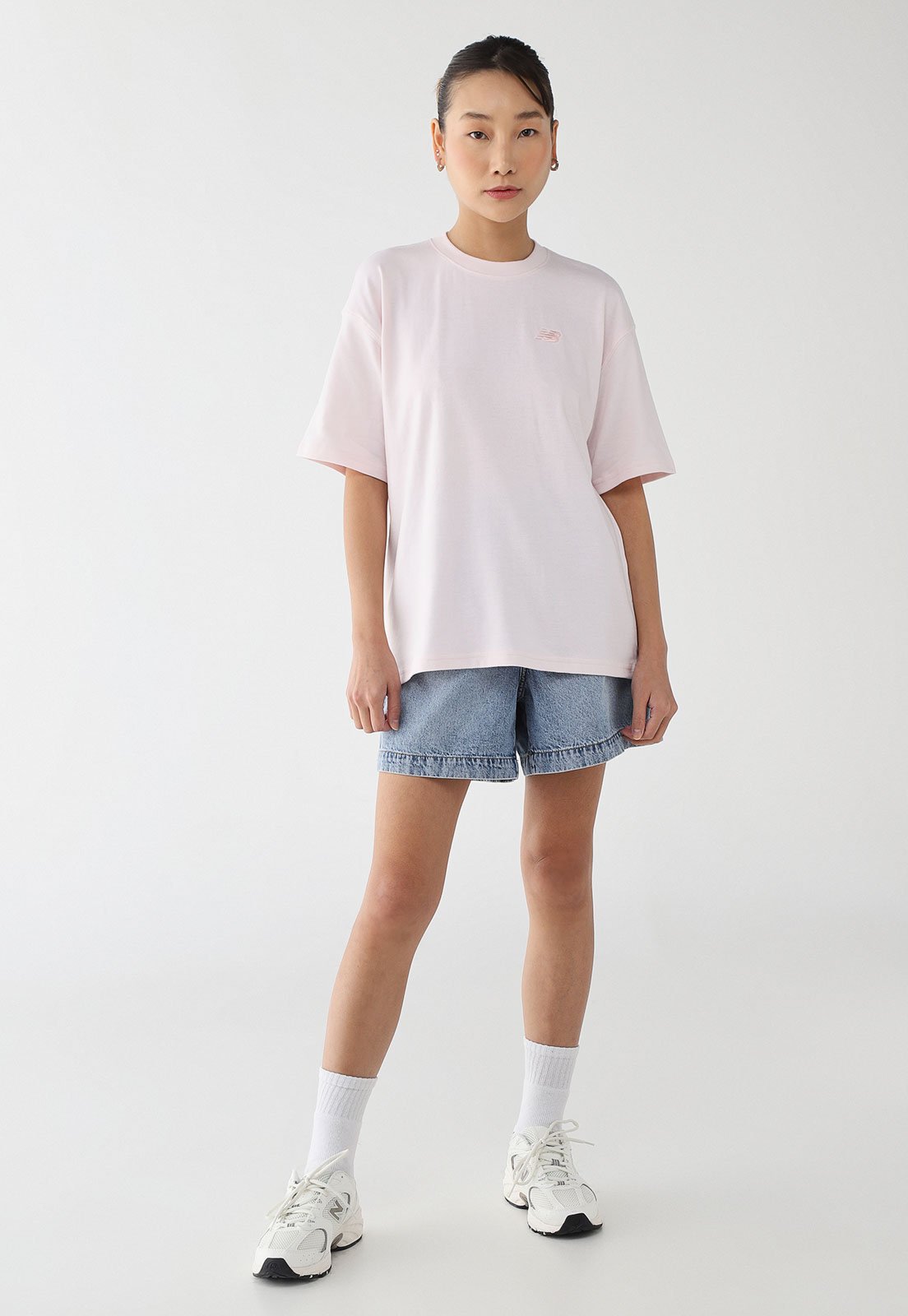 Vista 3 Camiseta Feminina New Balance Oversized Small Logo rosa New Balance rosa