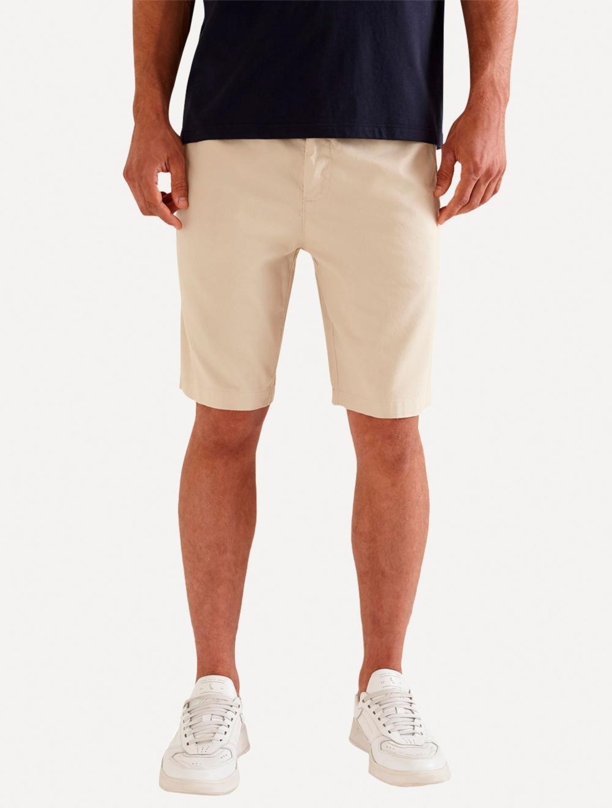 Vista 2 Bermuda Reserva Masculina de Sarja Casual Iron Areia bege Reserva bege