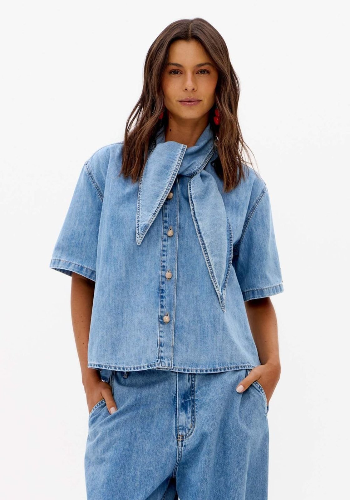 Camisa Jeans Com Amarração Lança Perfume