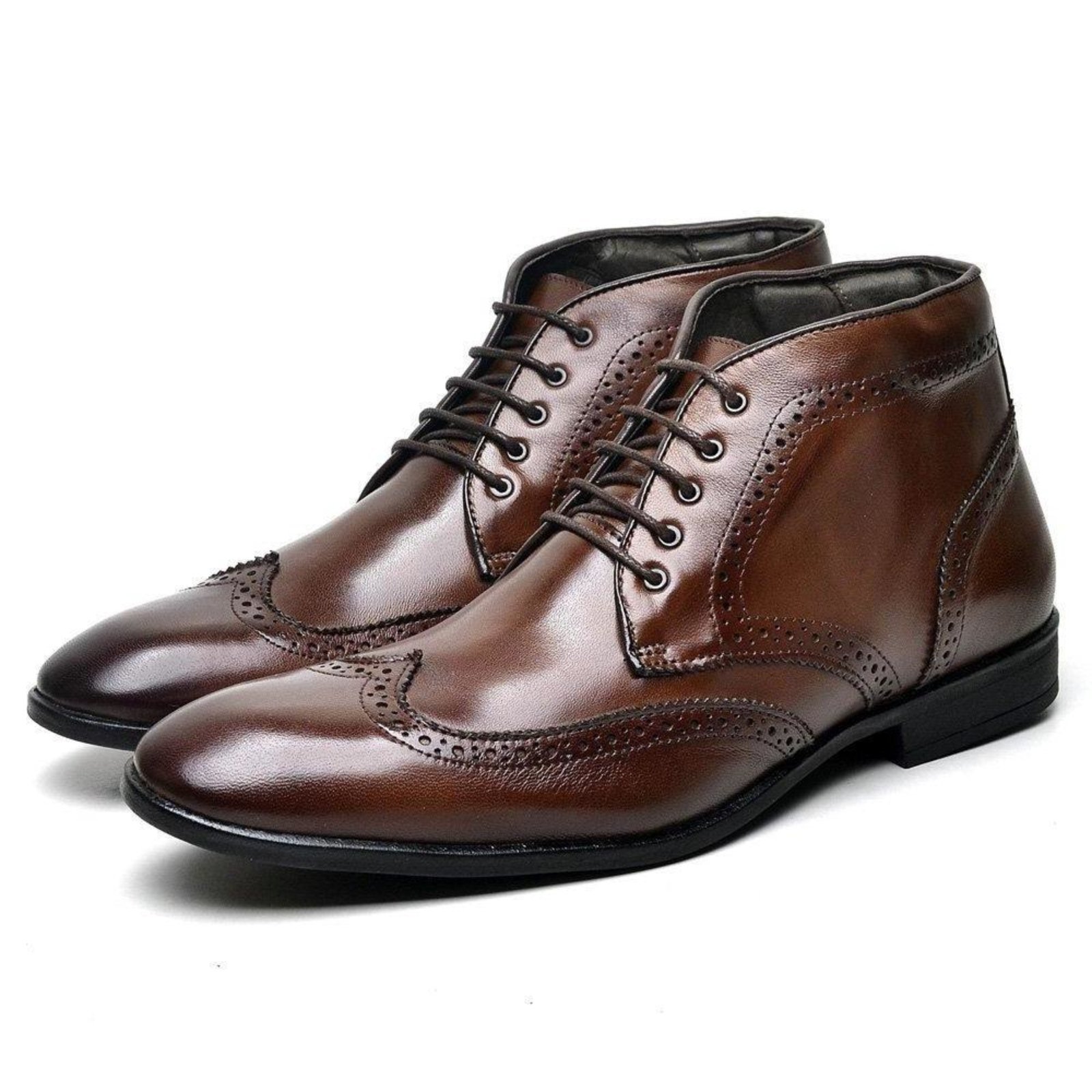 Bota Manutt em Couro Amarração Brogue Conforto Marrom