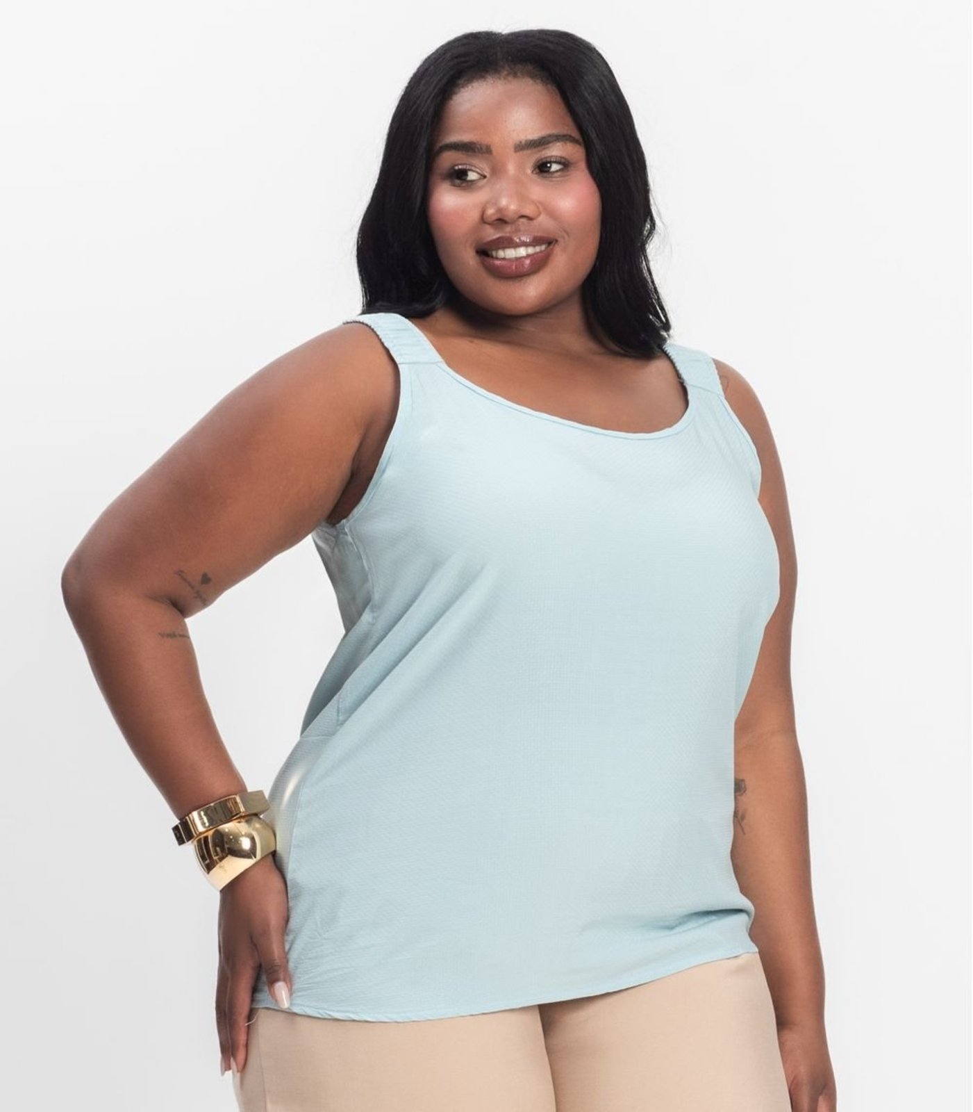 Vista 3 Regata Feminina Plus Size Infinita Cor azul INFINITA COR azul