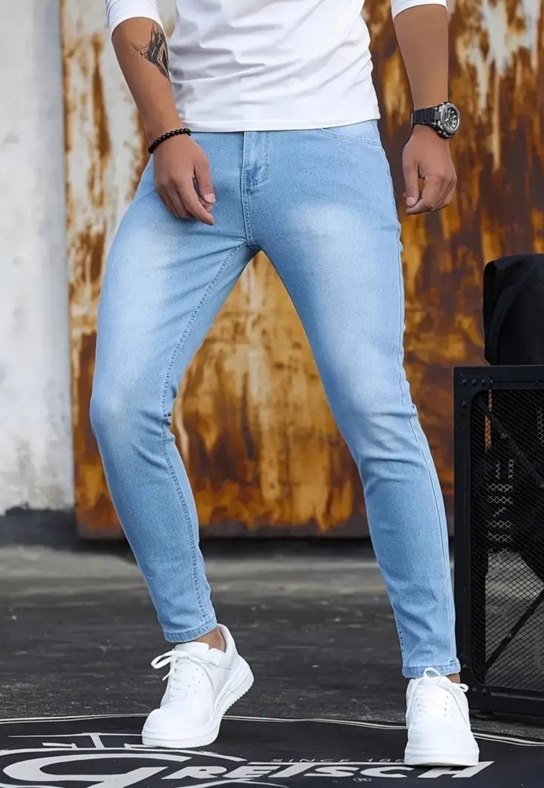 Calça Jeans Masculina Skinny Delavê Tex Jeans com Elastano e Costura Reforçada Lavagem Clara