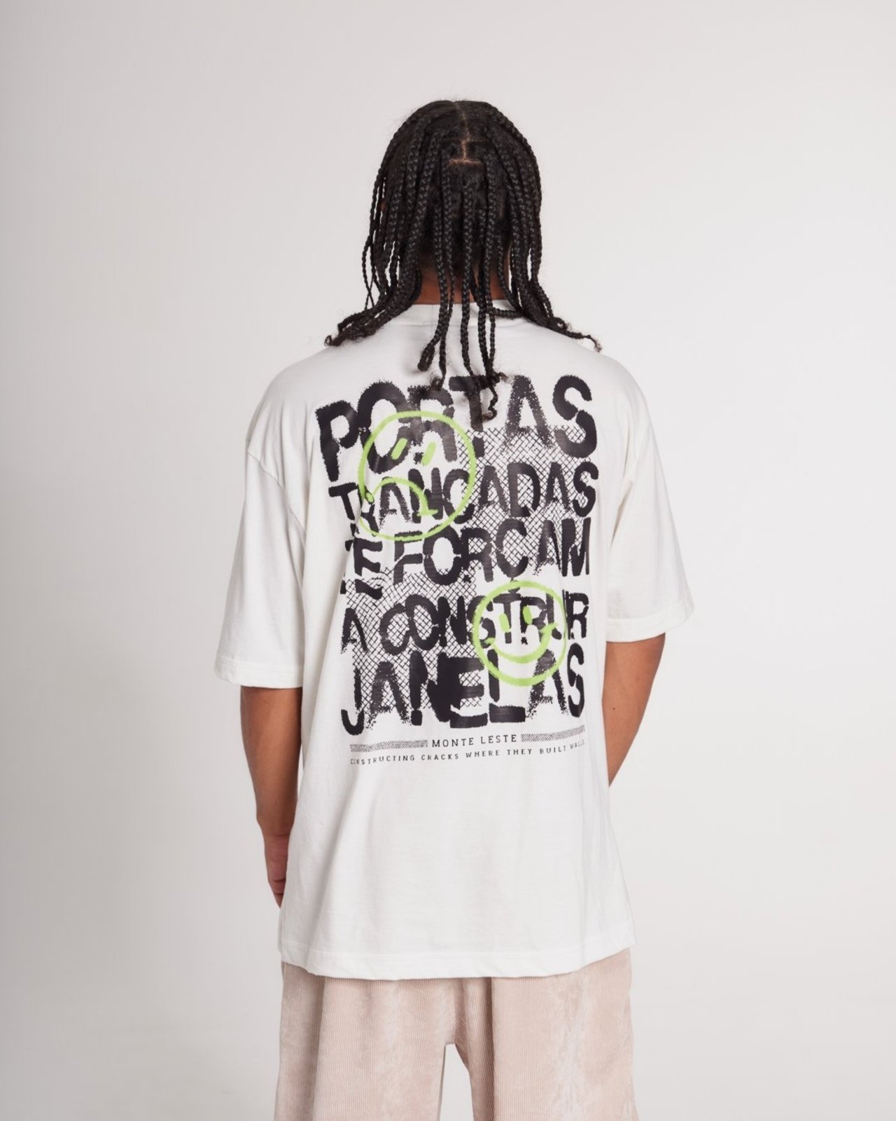 Camiseta Oversized Estampada Portas - Off-White