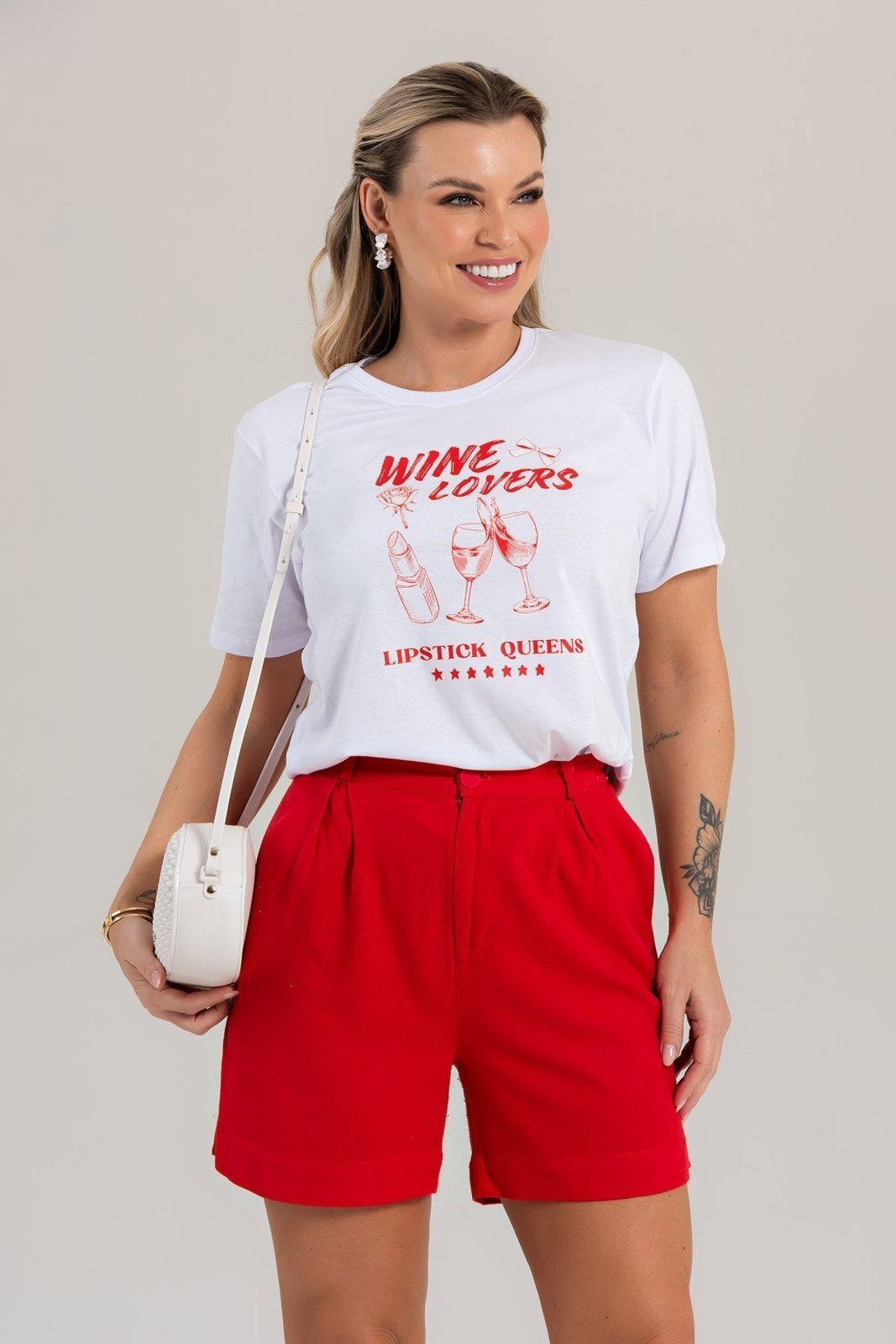 Camisa Feminina Cianitas Branca Estampa Lipstick Queens