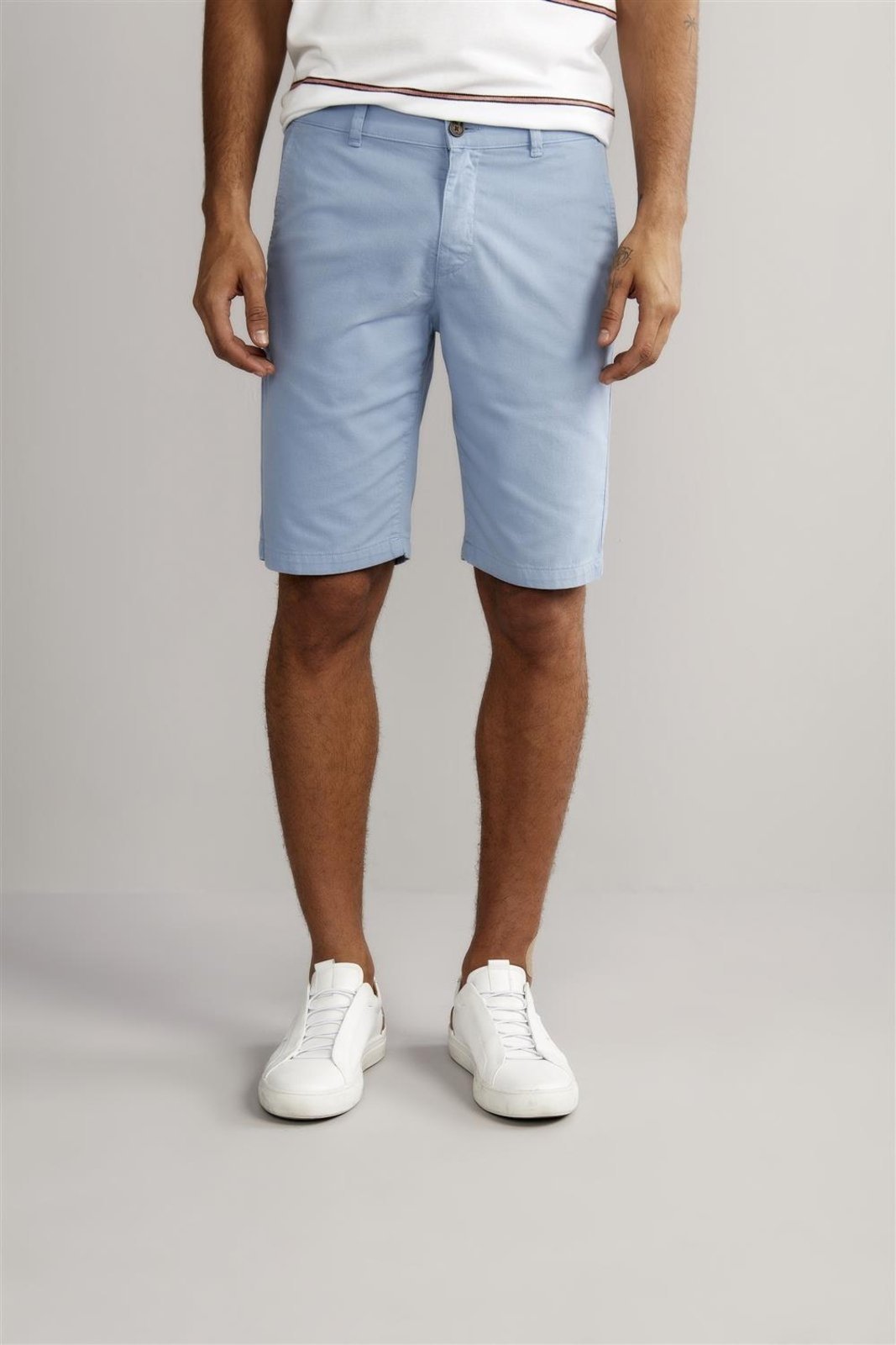 HIGHSTIL Bermuda Comfort Chino - Azul Celeste