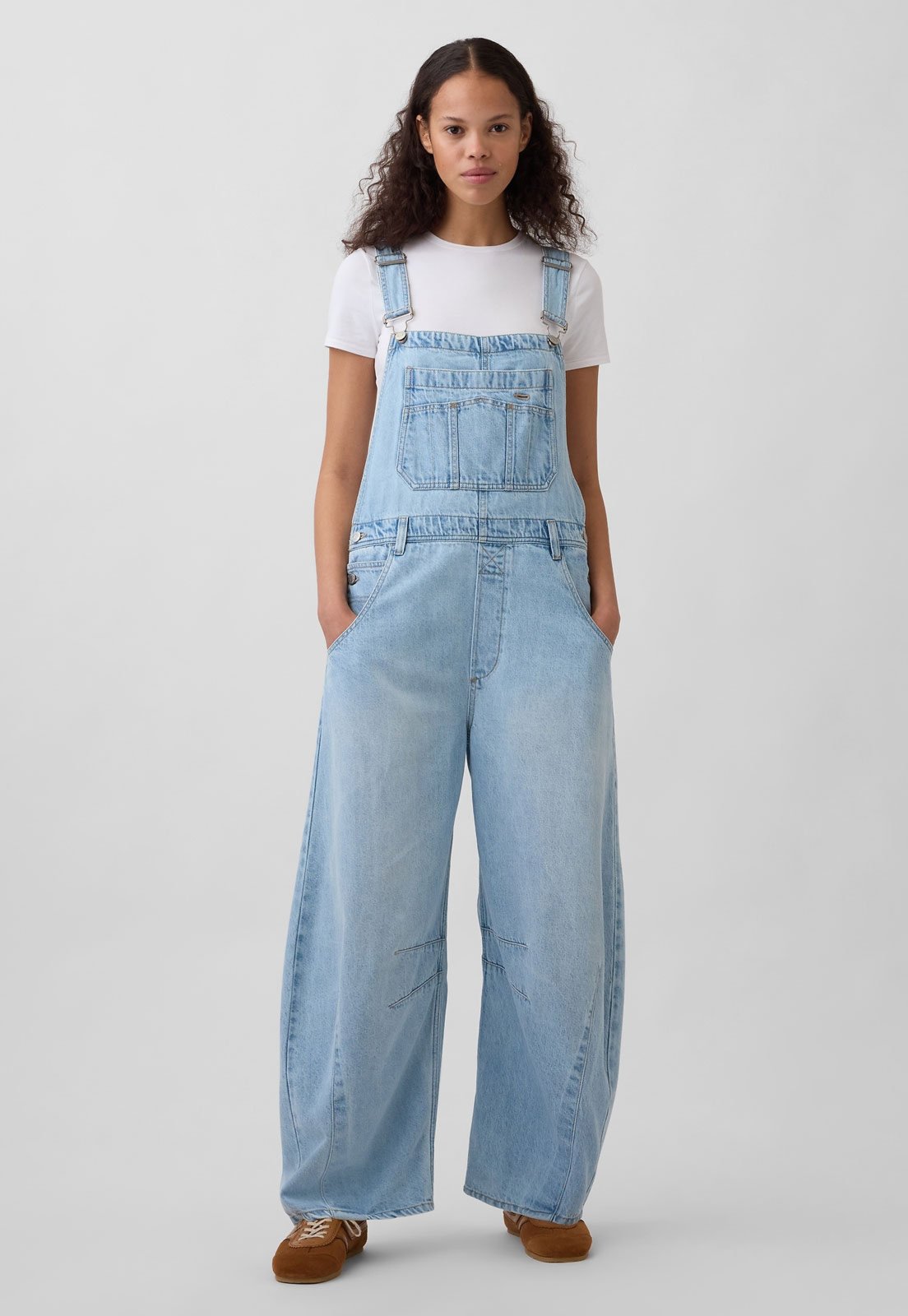 Macacão Feminino GAP Modelagem Ampla Azul