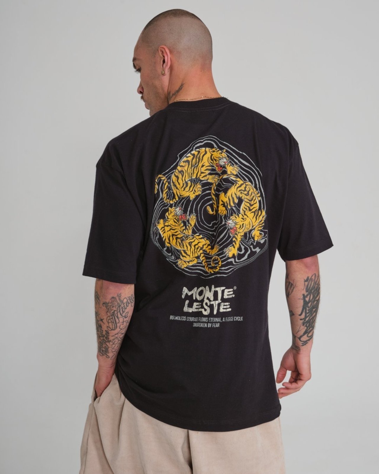 Camiseta Oversized Estampada Cycle