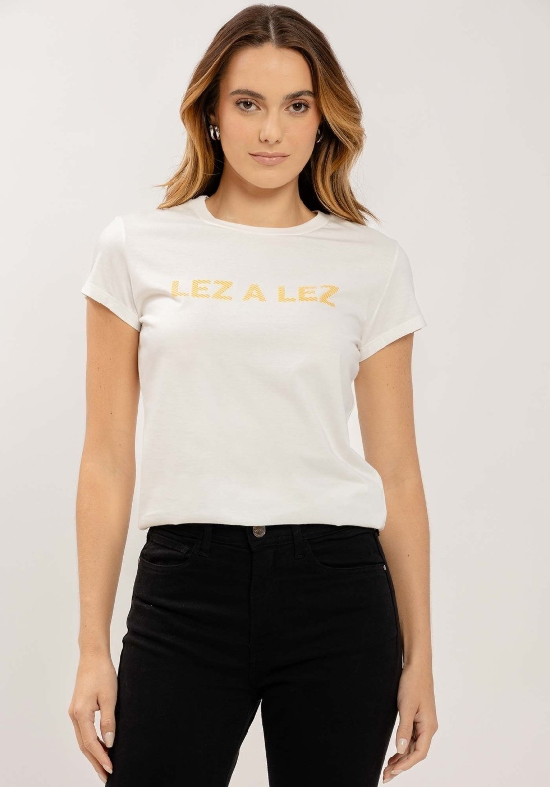 T-shirt em Malha Prime com Estampa Lez a Lez