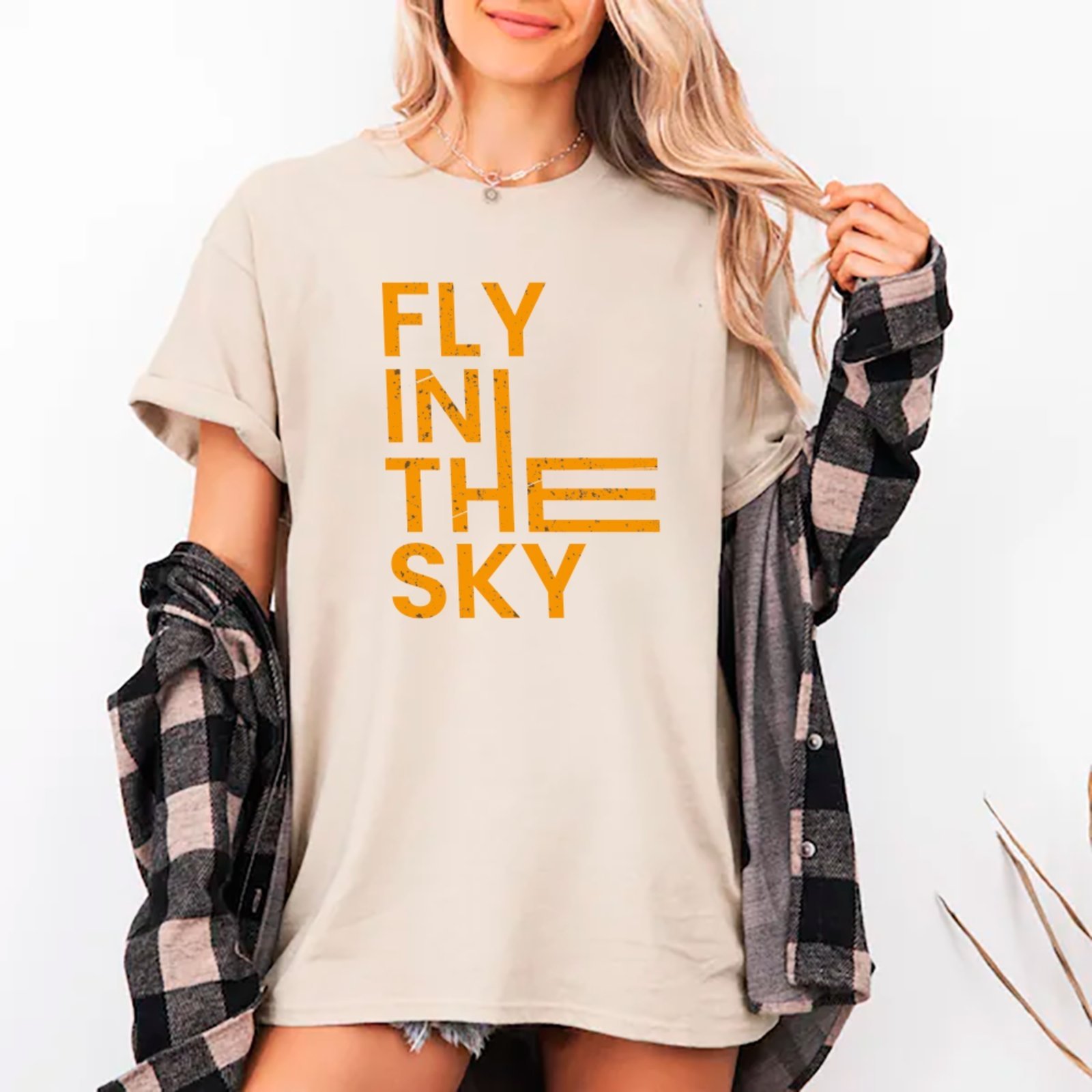 Camiseta Ousy Unissex Fly In The Sky Básica Off White