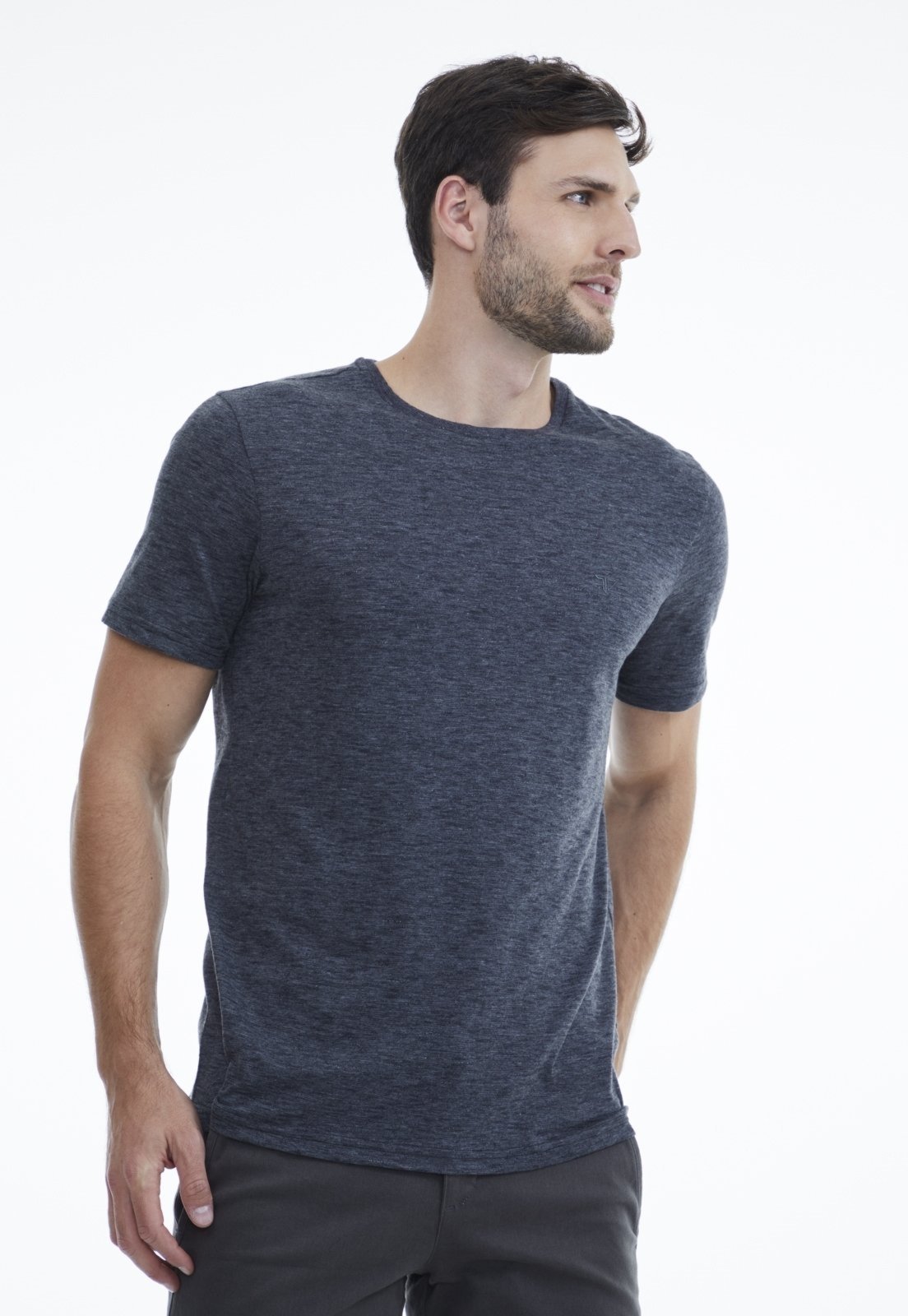 Vista 2 Camiseta Traymon Slim Gola Redonda Mescla preto Traymon preto