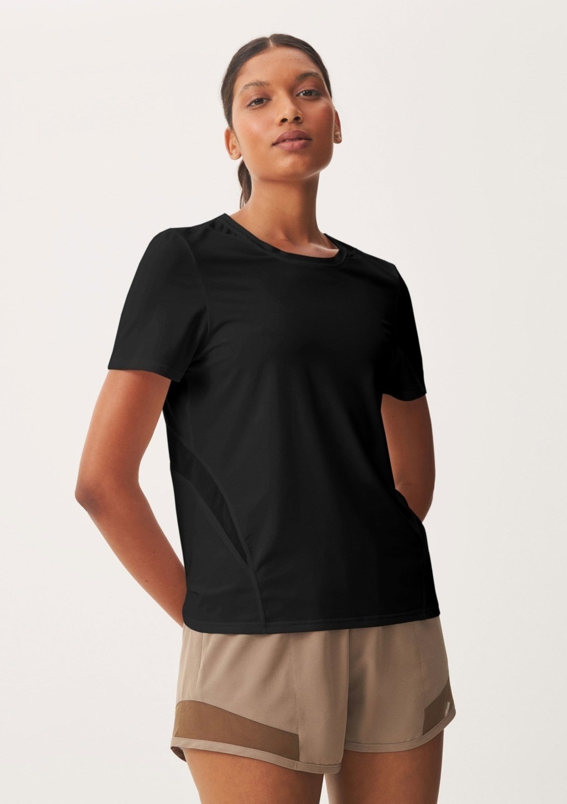 Camiseta Esportiva Feminina Básica Com Tule Hering