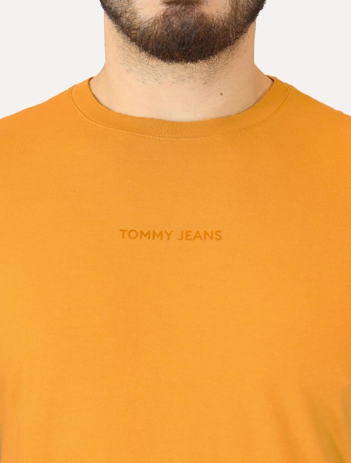 Vista 3 Camiseta Tommy Jeans Masculina Linear Gel Mostarda amarelo Tommy Jeans amarelo