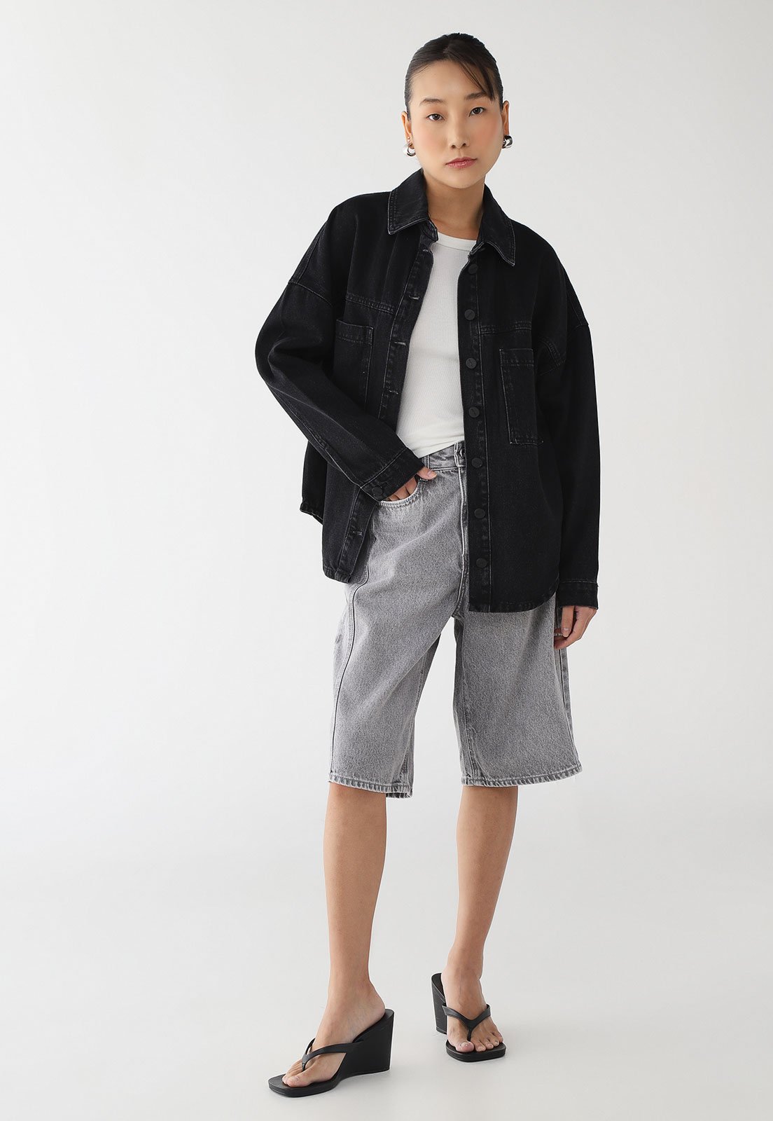 Vista 3 Camisa Jeans Feminina Lez a Lez Oversized Preta preto preto