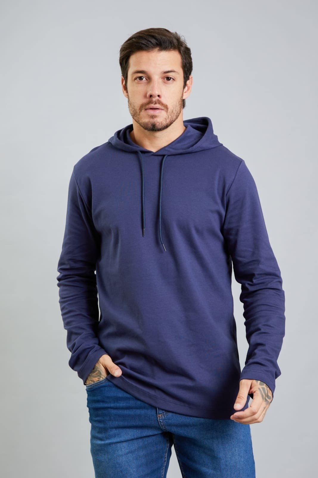Camiseta Masculina Manga Longa Com Capuz Dialogo Jeans Azul Marinho