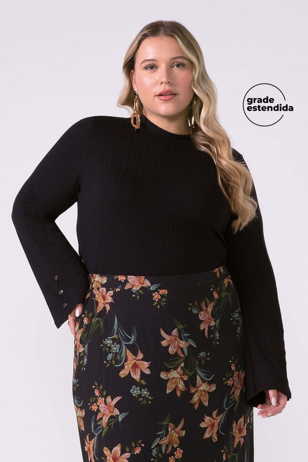 Blusa Feminina Canelada Manga Flare Marialícia Preto