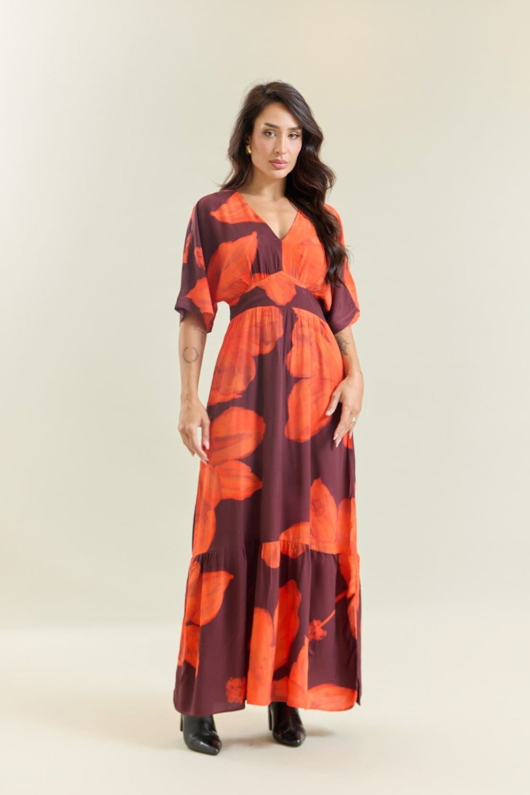 Vestido Longo Feminino Estampado Floral com Decote V Lemier Vinho