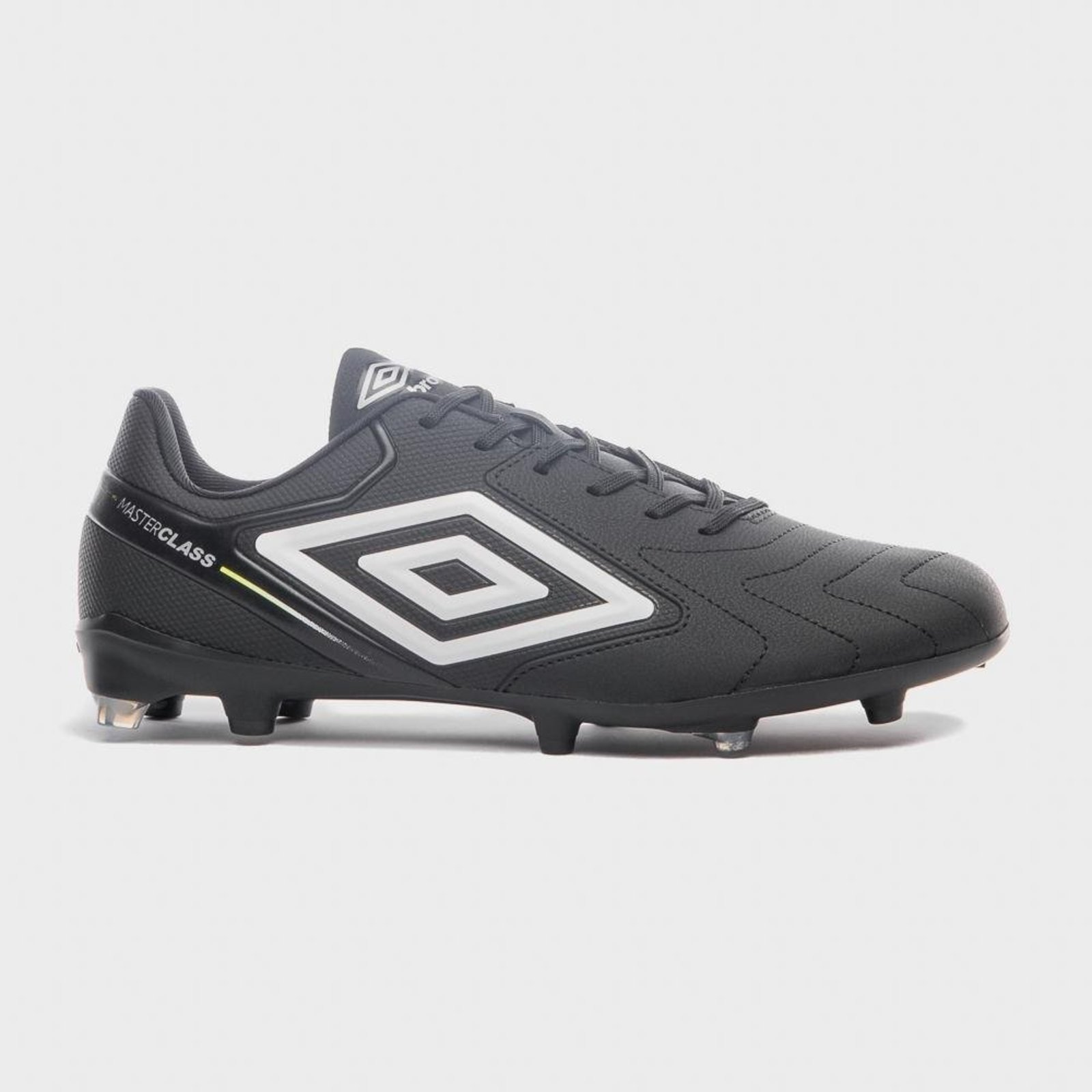 Chuteira Campo Umbro Master Class Club Incolor