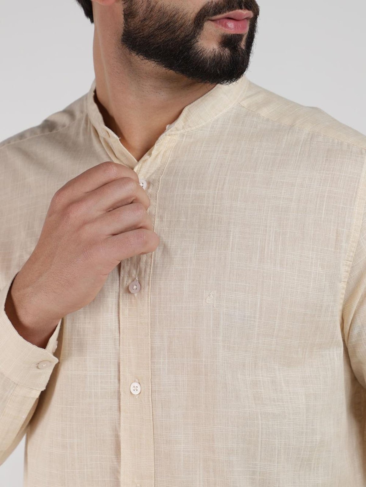 Vista 3 Camisa Slim Gola Padre Eletrón Masculina BEGE unico Elétron unico
