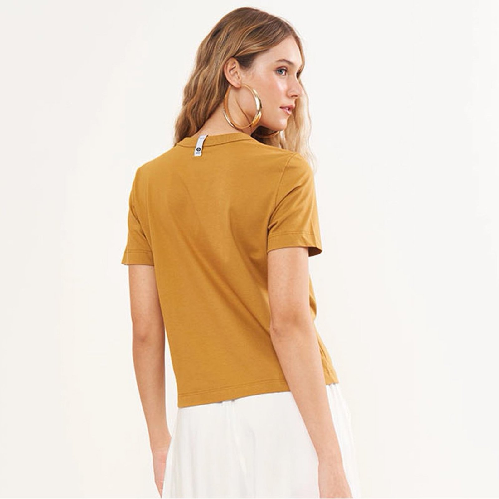 Vista 3 Camiseta Colcci Spaguetti Pr26 Ebbela Feminino marrom Colcci marrom