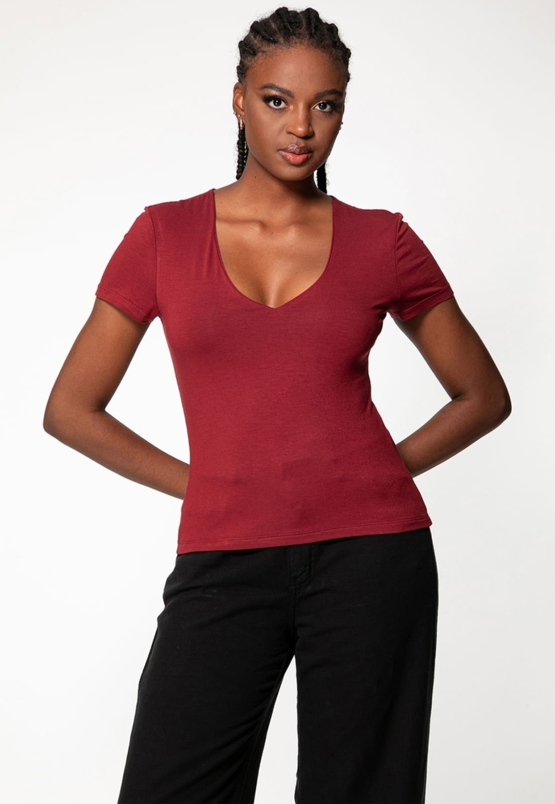 Blusa Guess Viscose Decote V Vinho