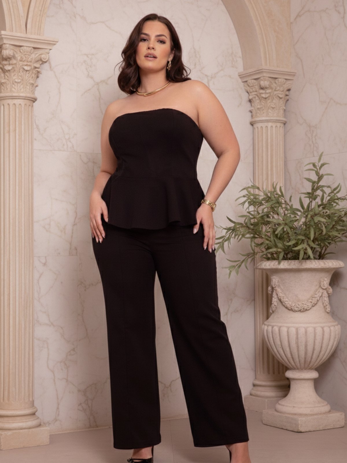 Vista 2 Conjunto Blusa Peplum Decote Reto Linho Misto e Calça Cintura Alta Social em Linho Misto Plus Size FS CONCEPT bege FS CONCEPT bege