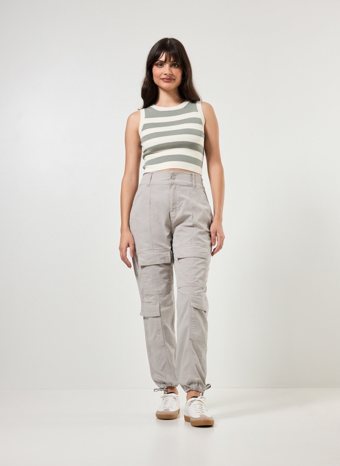 Calça Jogger Cargo Sarja Cinza