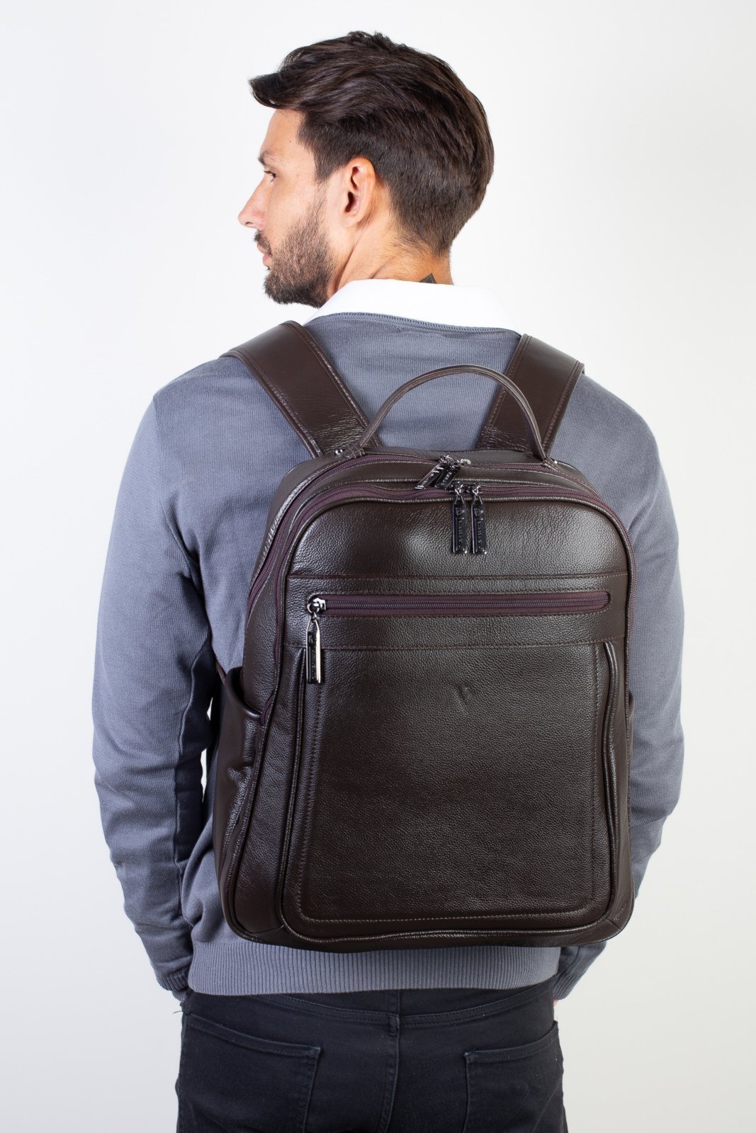 Mochila Vira Vento Masculina De Couro Floater Daniel - Café