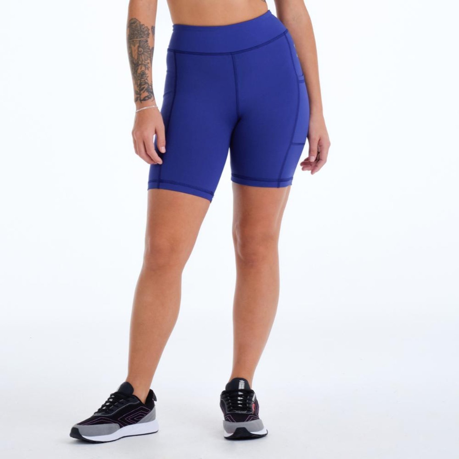 Bermuda Feminina Umbro Essential Incolor