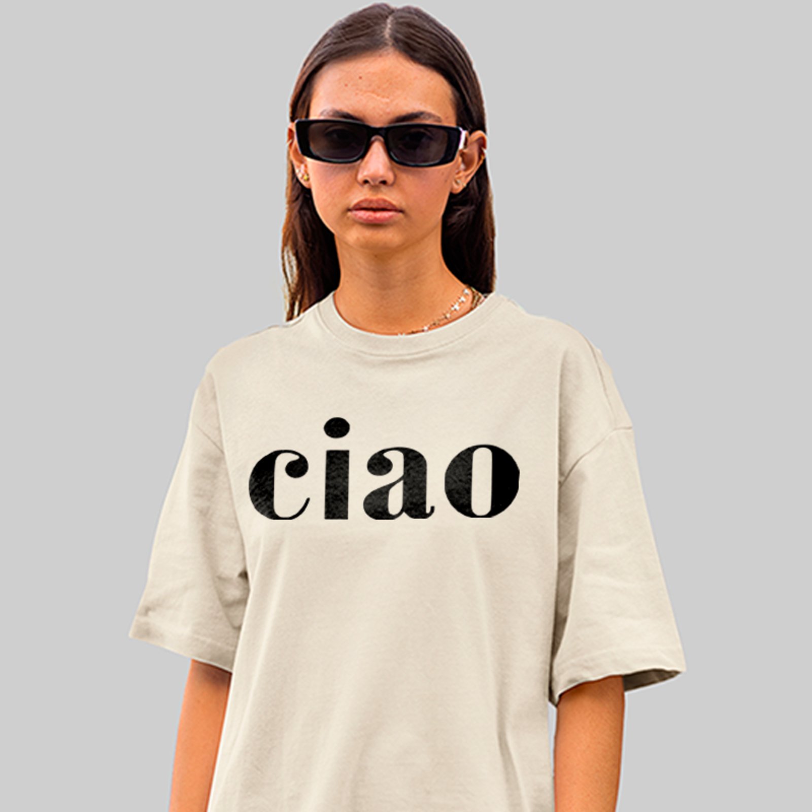 Camiseta Oversized Ciao Estilo Italiano Minimal Unissex Off White